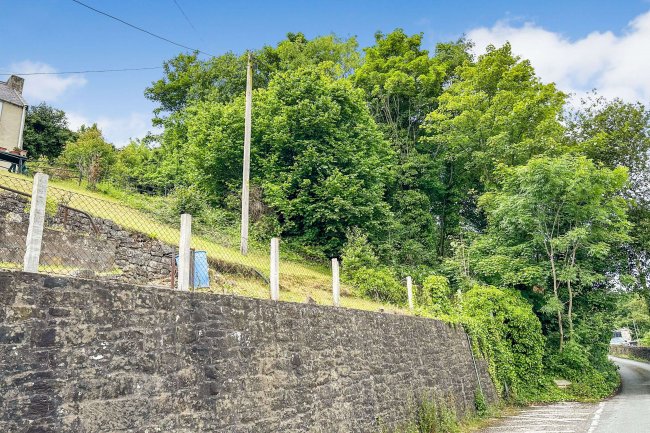 Land on the east side of Ael Y Bryn, Alma Road, Froncysyllte, Llangollen LL20 7RN 5