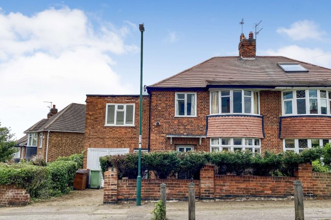 39 Thorneywood Mount, Thorneywood, Nottingham, NG3 2PY 3