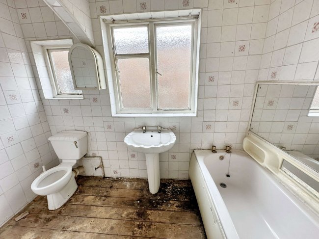 39 Thorneywood Mount, Thorneywood, Nottingham, NG3 2PY 3