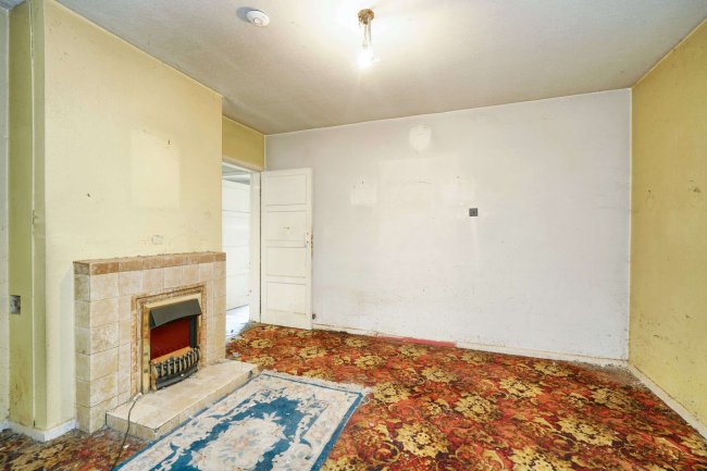 7 Keats Crescent, Radcliffe, M26 3GT 7