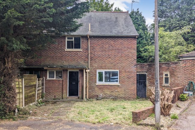 7 Keats Crescent, Radcliffe, M26 3GT 7