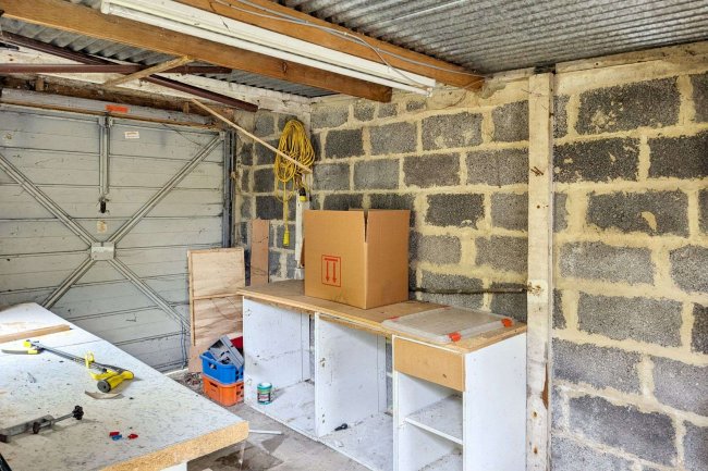 64 Burnham Crescent and Garden Ground, Dartford DA1 5BA 6