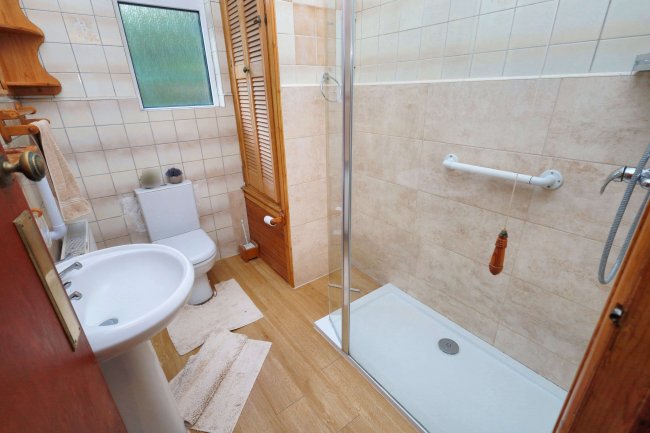 31 Trevellance Way, Watford WD25 0LY 7