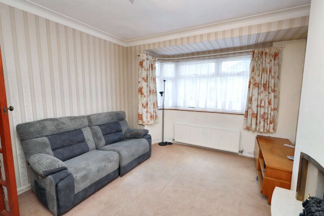 31 Trevellance Way, Watford WD25 0LY 7