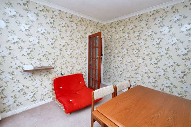 31 Trevellance Way, Watford WD25 0LY 7