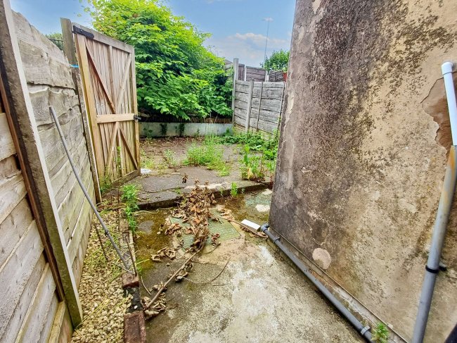 24 East Street, Audenshaw, Manchester, M34 5BX 8