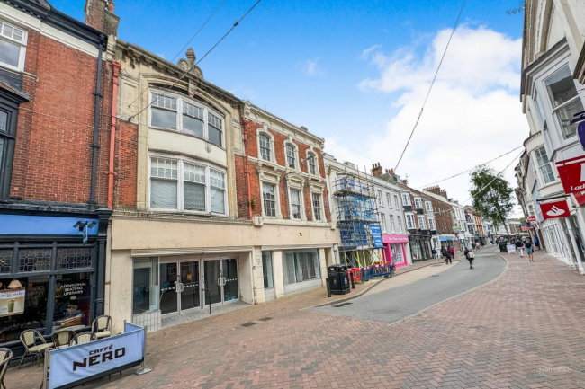 22 St Thomas St, Weymouth DT4 8PD 2