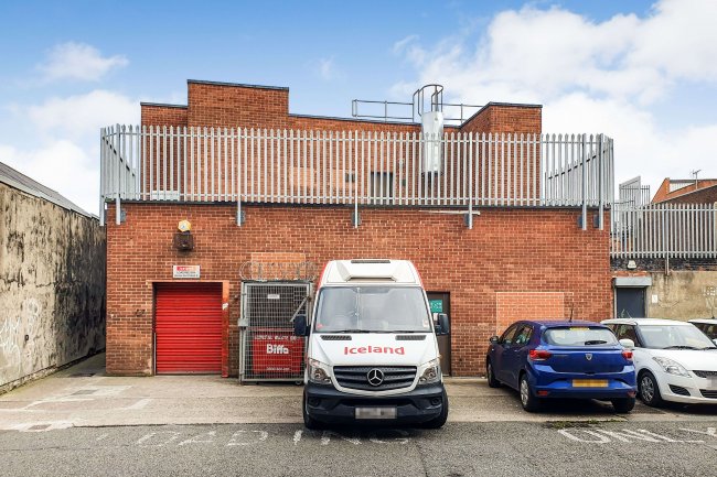 22 High Street, Redcar TS10 3DR 6