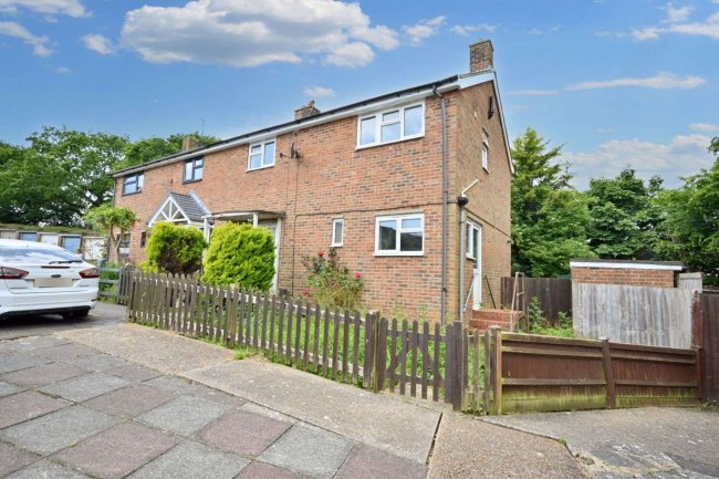 88 Manor Road, Burgess Hill, RH15 0NQ 9