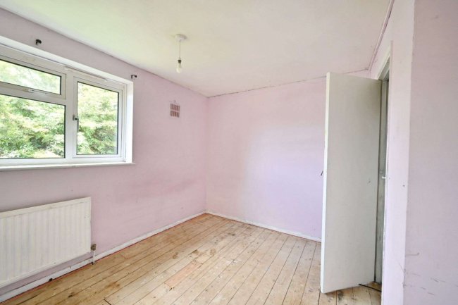 88 Manor Road, Burgess Hill, RH15 0NQ 9