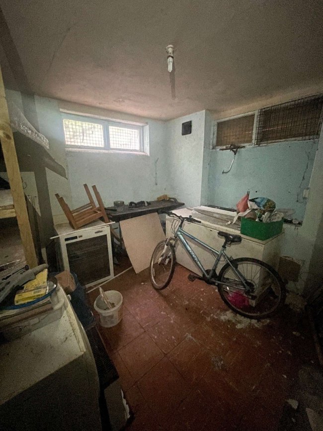 15 High Street, Stoke-on-Trent, ST6 5TE 5