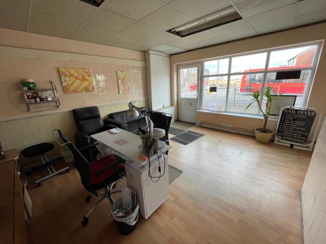 15 High Street, Stoke-on-Trent, ST6 5TE 5