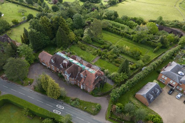 Weald Hall, Mayfield Lane, Wadhurst, East Sussex, TN5 6HX 1