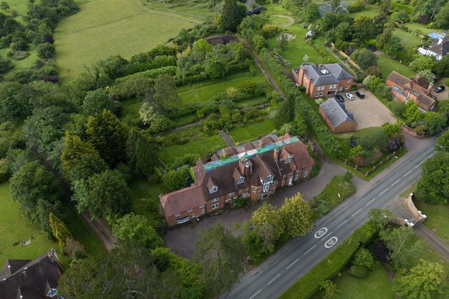 Weald Hall, Mayfield Lane, Wadhurst, East Sussex, TN5 6HX 1