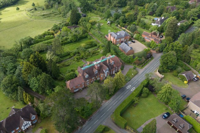 Weald Hall, Mayfield Lane, Wadhurst, East Sussex, TN5 6HX 1