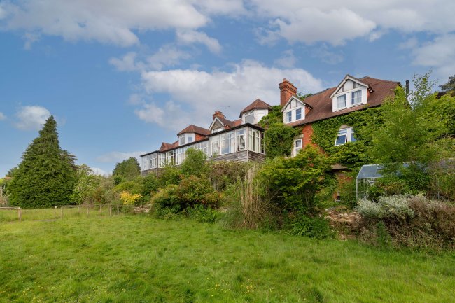 Weald Hall, Mayfield Lane, Wadhurst, East Sussex, TN5 6HX 1