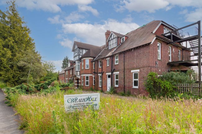 Weald Hall, Mayfield Lane, Wadhurst, East Sussex, TN5 6HX 1