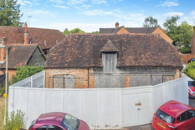 The Old Barn, Chineham Park Court, Popley, Basingstoke, Hampshire RG24 9BL 4