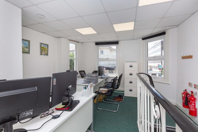 6 Gildredge Road, Eastbourne BN21 4RL 10