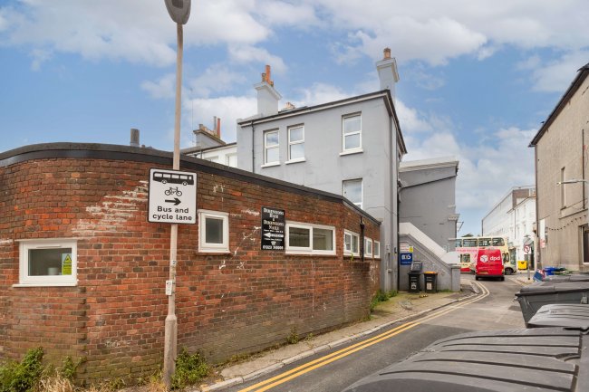 6 Gildredge Road, Eastbourne BN21 4RL 10