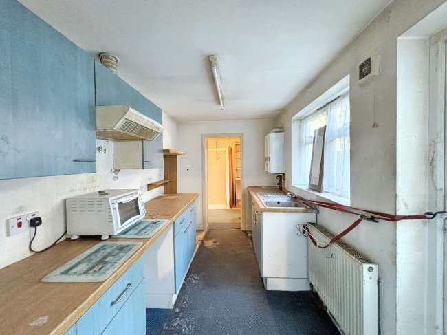 442 Ilford Lane, Ilford, Essex IG1 2NF 9