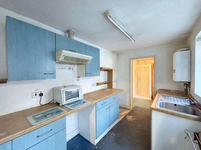 442 Ilford Lane, Ilford, Essex IG1 2NF 9