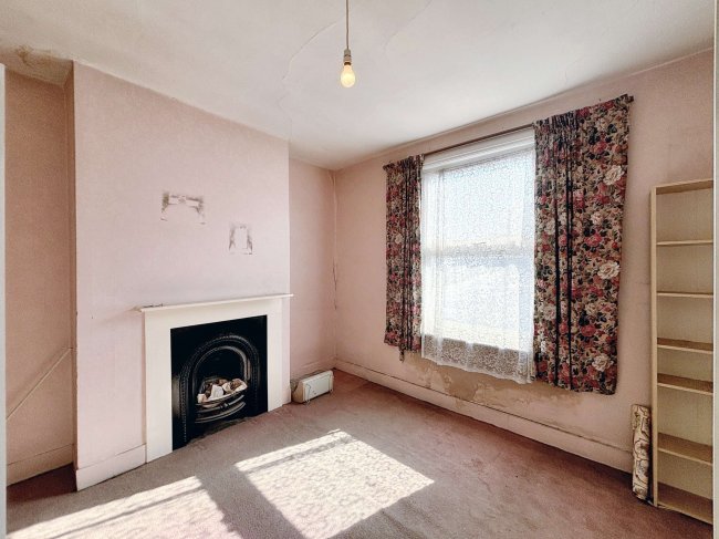 442 Ilford Lane, Ilford, Essex IG1 2NF 9