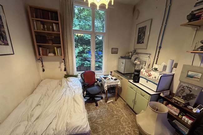 Rooms at the First Floor, 58 Holland Road, West Kensington, W14 8BB 5