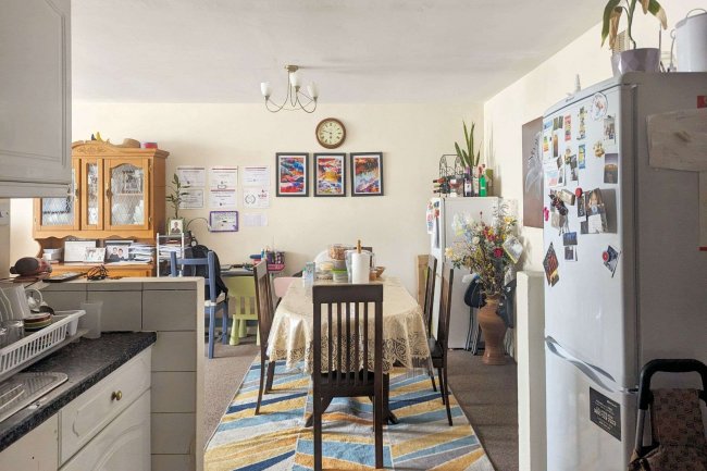 Flat 2, 42-44 Randlesdown Road, Catford, London SE6 3BT 1