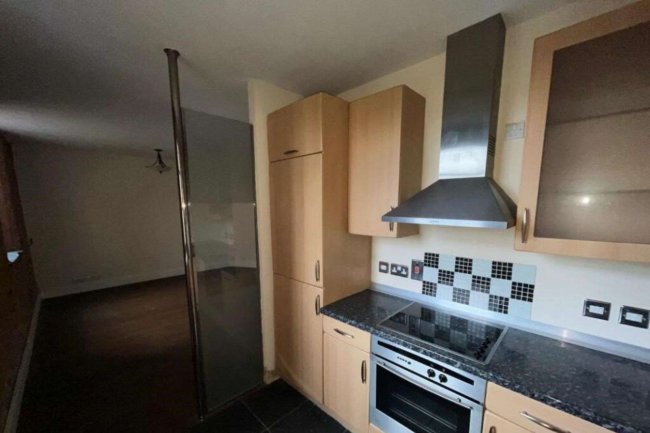 Apartment 10 Stone Yard, 12 Plumptre Street, Nottingham, NG1 1JL 9