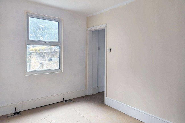 2 Hope Street, Maidstone, Kent, ME14 2TF 4