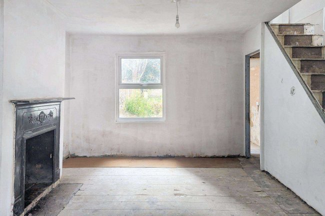 2 Hope Street, Maidstone, Kent, ME14 2TF 4