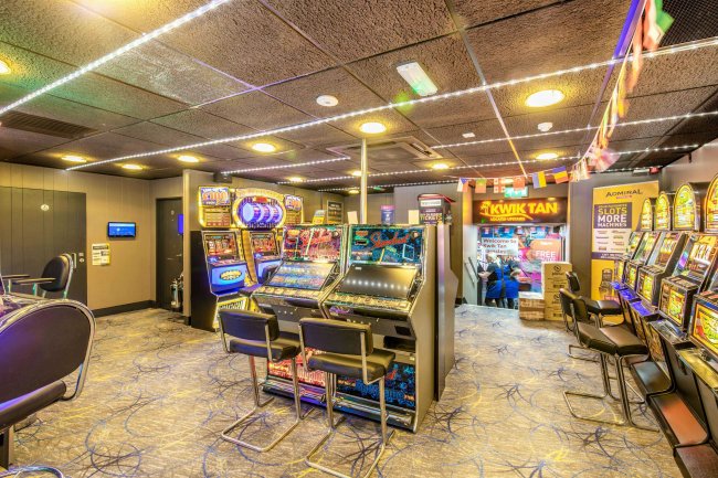 8-10 Cheapside, Barnsley, South Yorkshire, S70 1RR 1