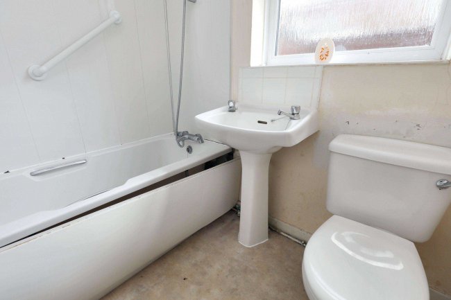 70 Pitt Street, Fingerpost Street, St. Helens, WA9 1NB 6