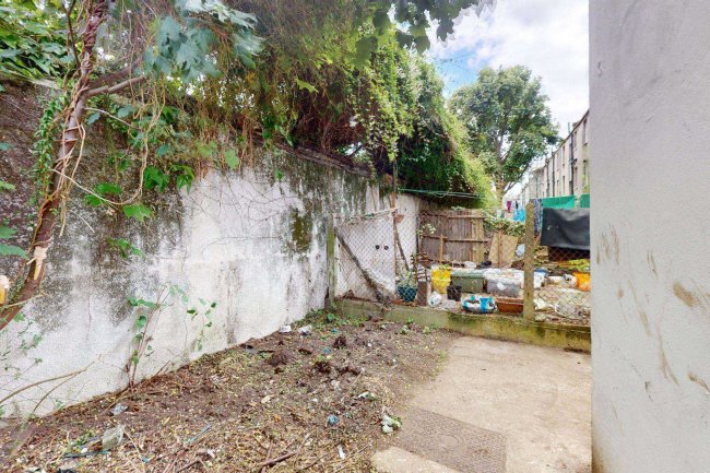 121 Chatham Street, Walworth, London SE17 1PA 1