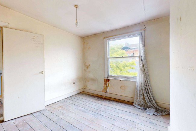 121 Chatham Street, Walworth, London SE17 1PA 1