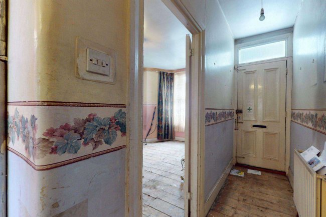 121 Chatham Street, Walworth, London SE17 1PA 1