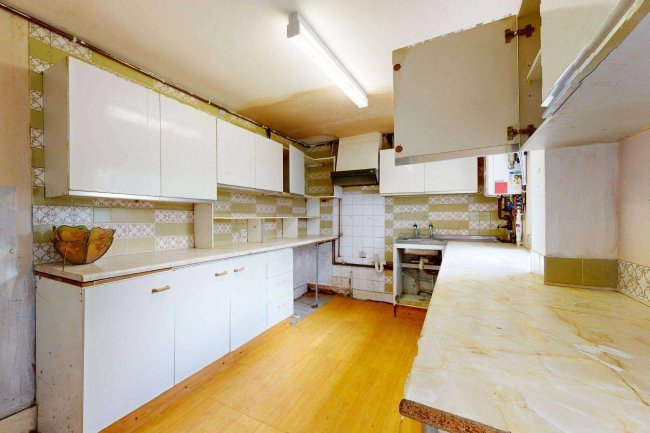 121 Chatham Street, Walworth, London SE17 1PA 1