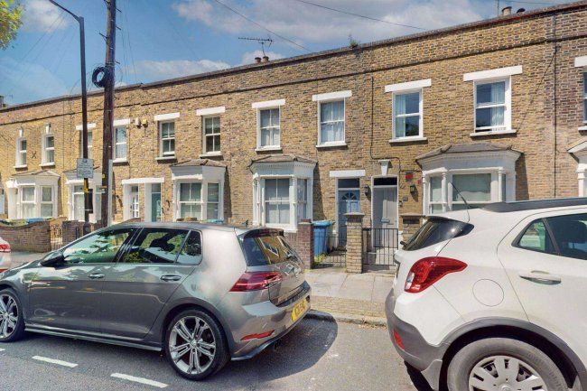 14 Gomm Road, Rotherhithe, London SE16 2TX 10