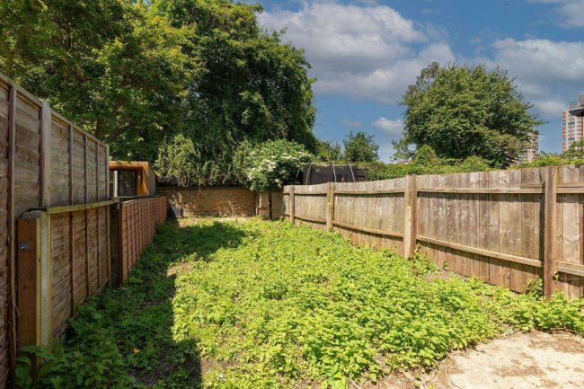 14 Gomm Road, Rotherhithe, London SE16 2TX 10