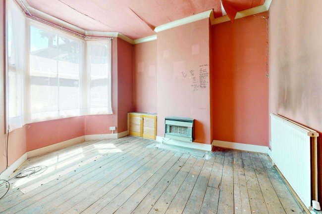 14 Gomm Road, Rotherhithe, London SE16 2TX 10