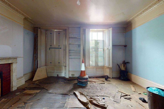 39 Highshore Road, Peckham, London SE15 5AF 2