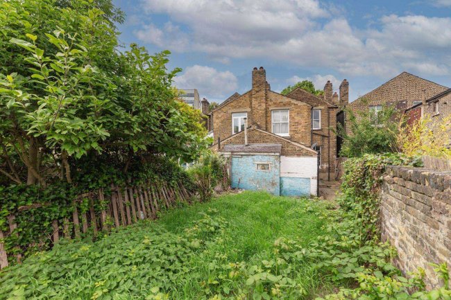 90 Southwark Park Road, Bermondsey, London SE16 3RS 1