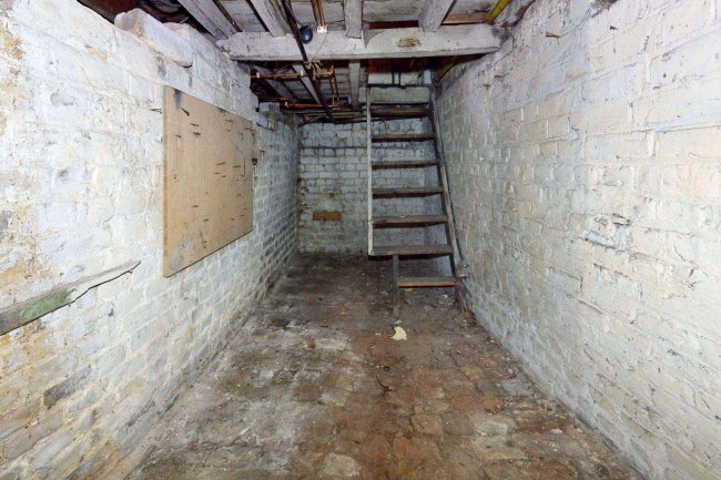 90 Southwark Park Road, Bermondsey, London SE16 3RS 1