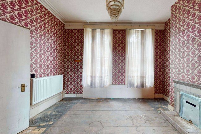 90 Southwark Park Road, Bermondsey, London SE16 3RS 1