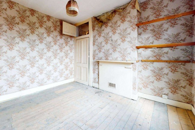 90 Southwark Park Road, Bermondsey, London SE16 3RS 1