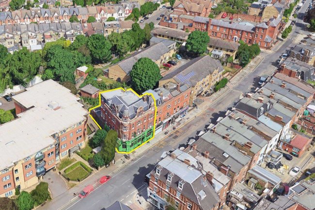 128 Tottenham Lane, Hornsey, London N8 7EL 8