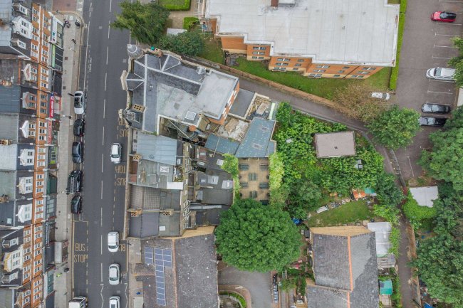 128 Tottenham Lane, Hornsey, London N8 7EL 8