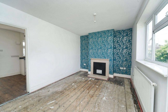 76 New Road, Royal Wootton Bassett, Swindon, Wiltshire, SN4 7DQ 3