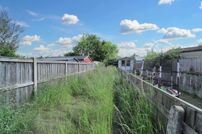 76 New Road, Royal Wootton Bassett, Swindon, Wiltshire, SN4 7DQ 3